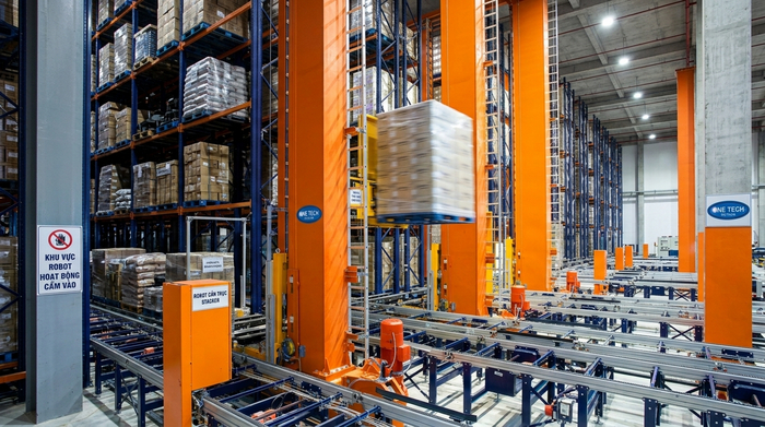Crane xếp dỡ công nghiệp Hà Tĩnh cho kho pallet tải nặng