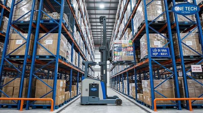 Xe nâng dùng cho kệ narrow aisle Xe nâng chuyên dụng vận hành trong hệ thống Kệ Narrow Aisle Hà Tĩnh